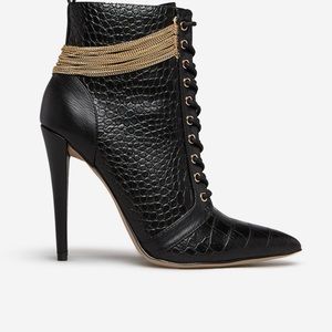 Stylish Chain Stiletto Bootie!